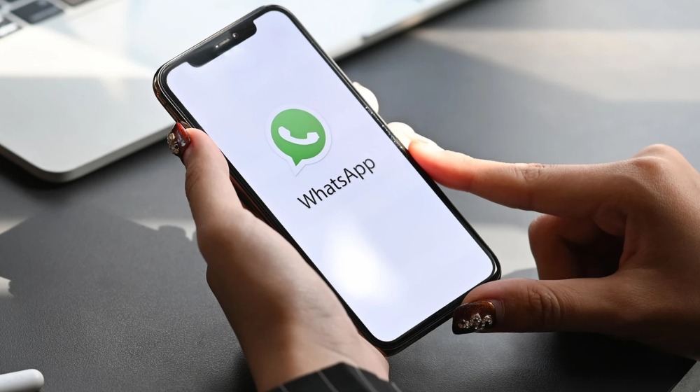 WhatsApp Launches AI Writing Assistant for Chats