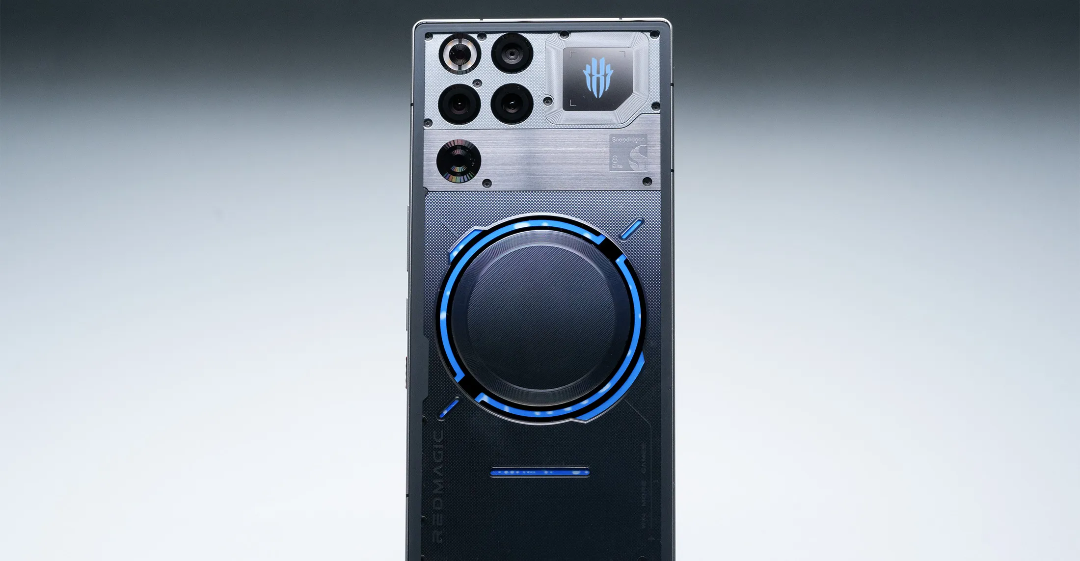 RedMagic 11 Pro Series Shows How Powerful Gaming Phones Can Be in 2025